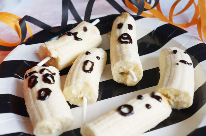 Mumien oder Geister? Bananen eignen sich als gesunde Halloween-Snacks