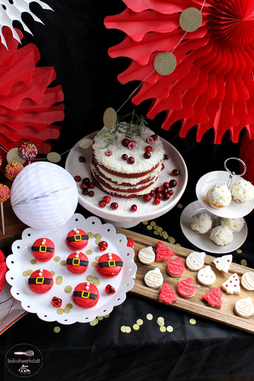 Viele süße Details finden sich auf dem hübschen Nikolaus Sweet Table